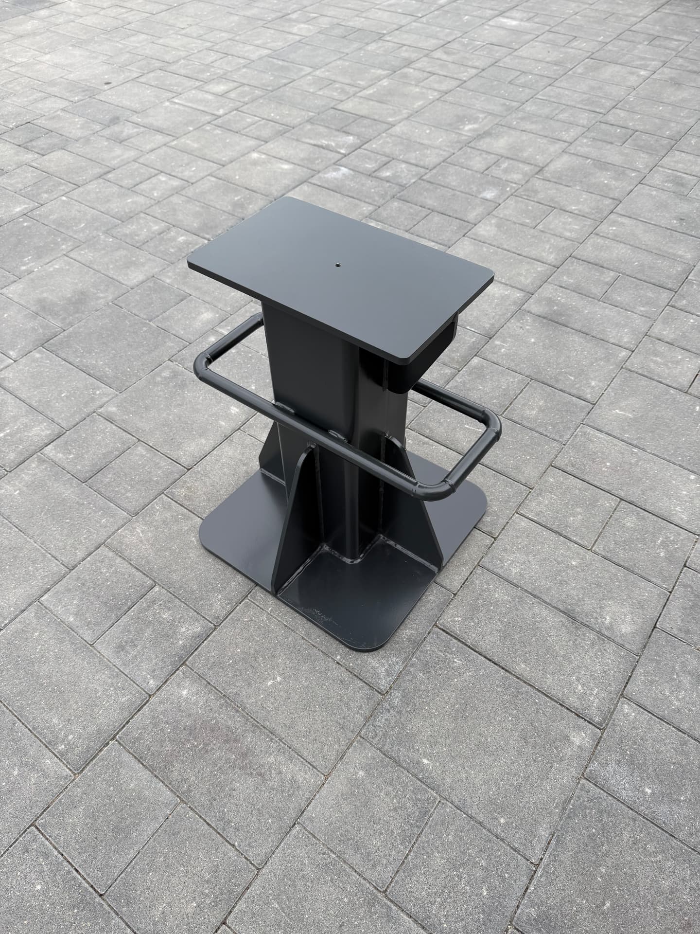 Nordarc CS600 Flat Plate steel support stand with flat rectangular top plate